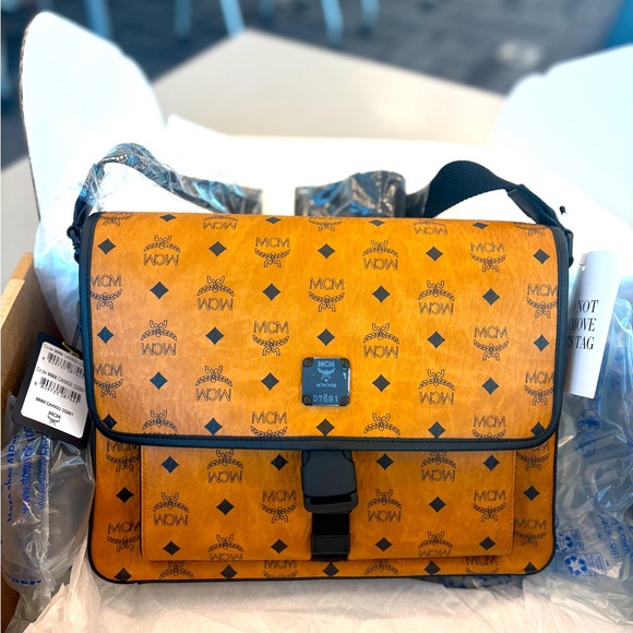 MCM Other - BRAND NEW UNISEX MCM Kassie Messenger Bag
TAGS ATTACHED
SOLD OUT ONLINE
$1000
